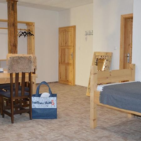 Отель Statek 3 - Wellness & Spa Глубока-над-Влтавой Экстерьер фото